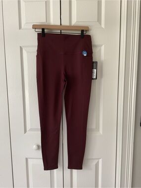 Skechers High-Waist Burgundy Leggings Medium